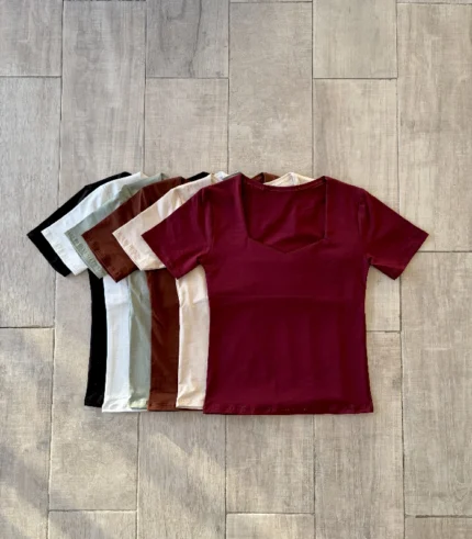 Remera manga corta cuello espejo