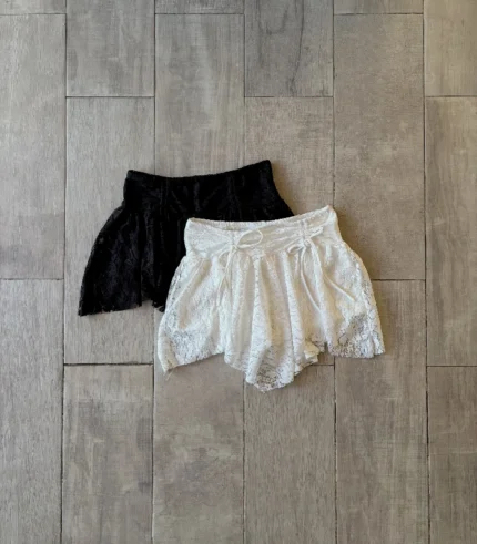 Short pollera encaje con moños